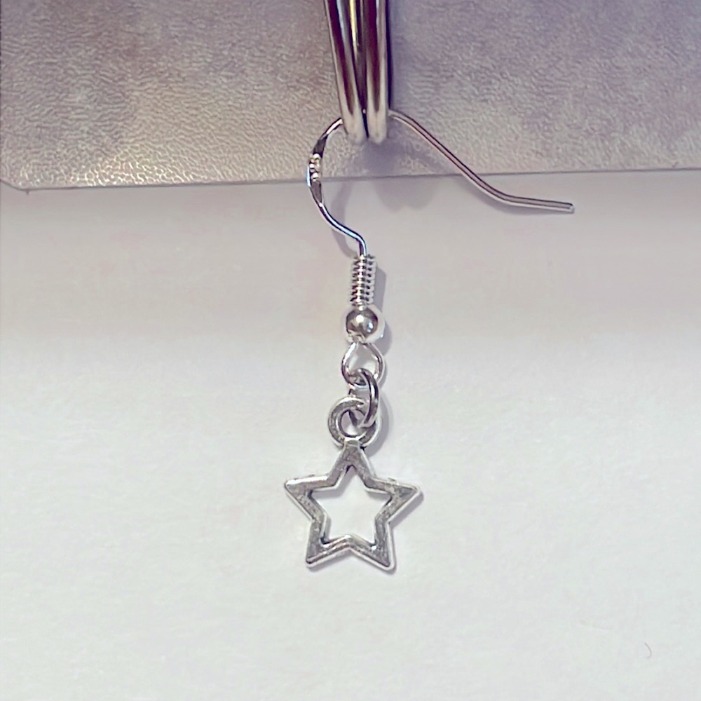 Hollow star